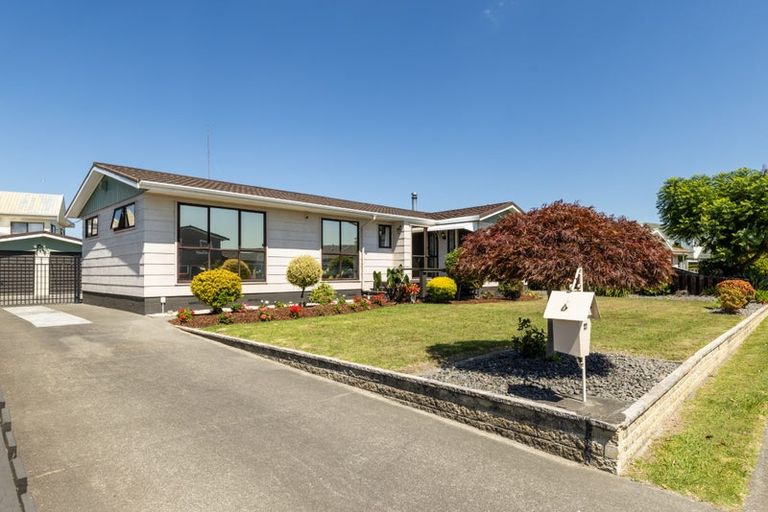 Photo of property in 27 Donegal Crescent, Tamatea, Napier, 4112