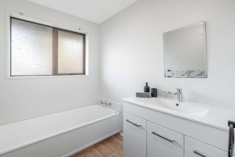 Photo of property in 38 Oakhampton Street, Hornby, Christchurch, 8042