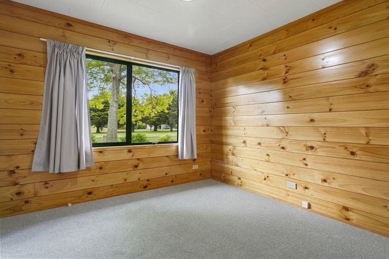 Photo of property in 4 Yasmin Lane, Kinloch, Taupo, 3377