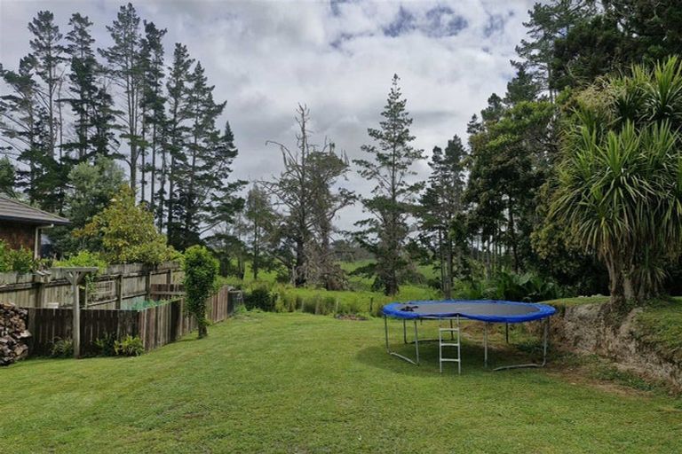 Photo of property in 1899 Paparoa Valley Road, Paparoa, 0571