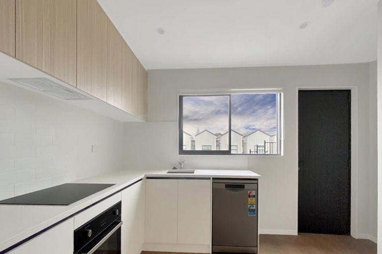 Photo of property in 27 Tukari Lane, Mangere Bridge, Auckland, 2022