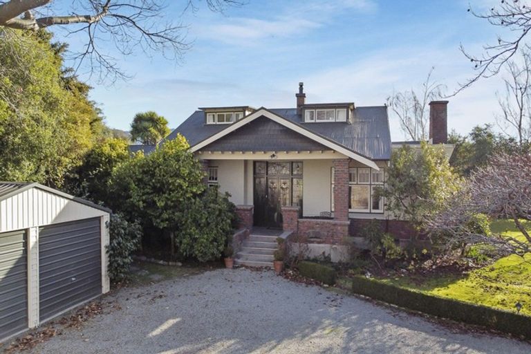 Photo of property in 17 Parsonage Road, Waimate, 7924