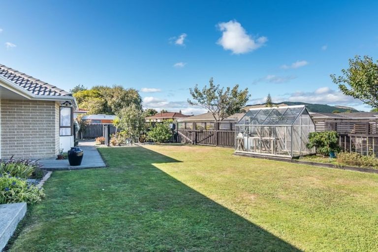 Photo of property in 39 Belvedere Avenue, Waikanae, 5036