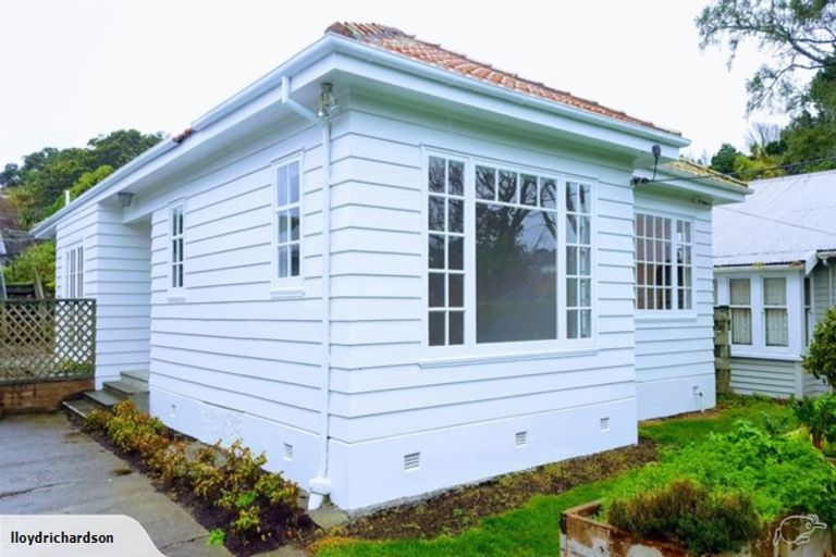 Photo of property in 93 Karori Road, Karori, Wellington, 6012