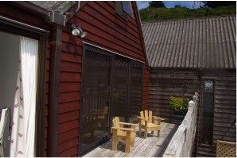 Photo of property in 3 Sarah Way, Crofton Downs, Wellington, 6035