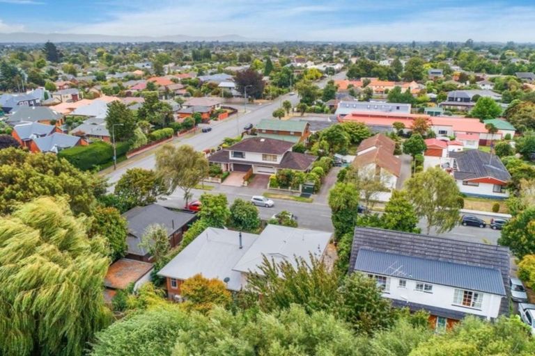 Photo of property in 69 Parkstone Avenue, Ilam, Christchurch, 8041