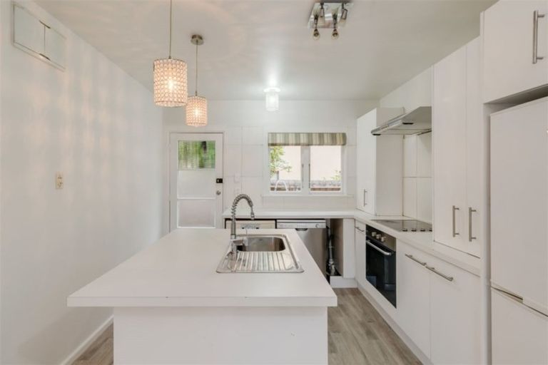 Photo of property in 2/69 Brockworth Place, Riccarton, Christchurch, 8011