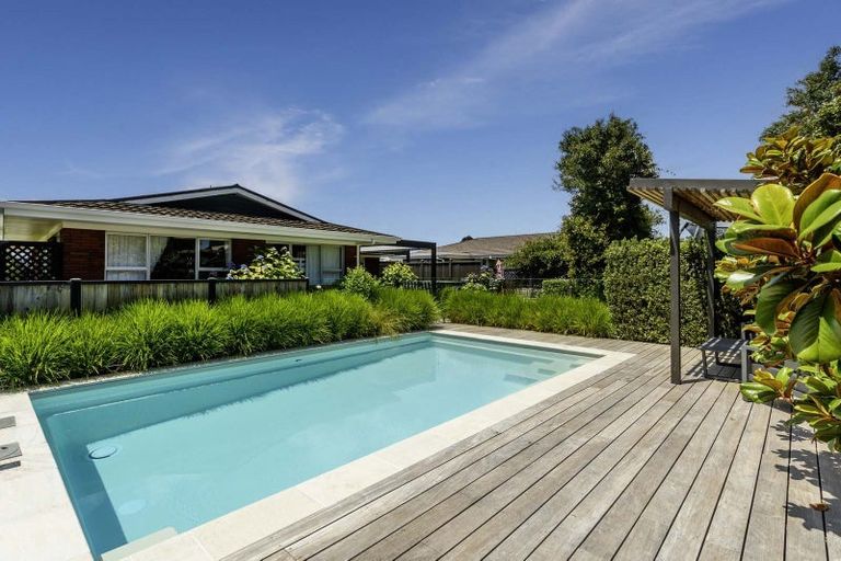 Photo of property in 6 Laing Place, Otumoetai, Tauranga, 3110