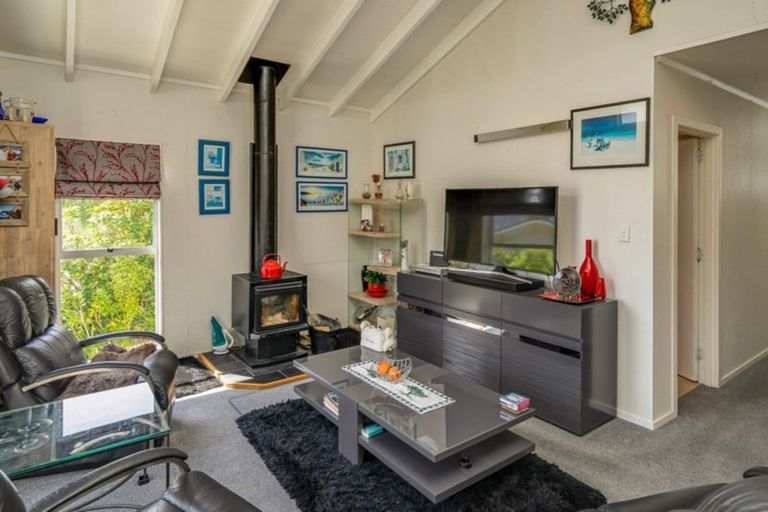 Photo of property in 6 Orchard Lane, Okiwi Bay, French Pass, 7193