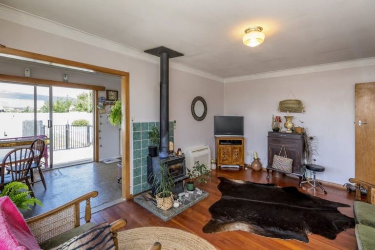 Photo of property in 162 Bartholomew Road, Levin, 5510
