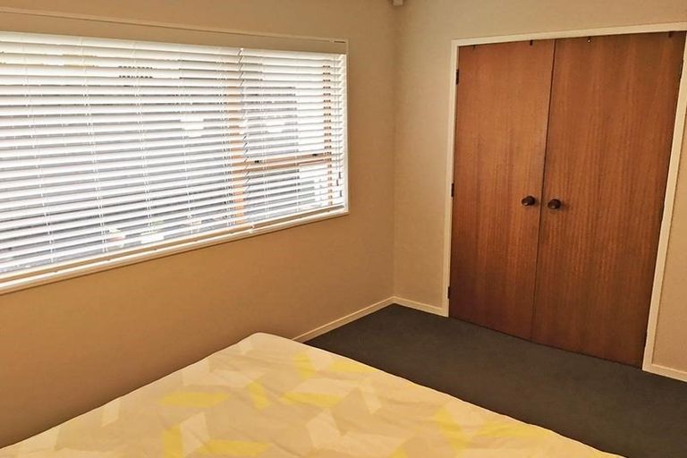 Photo of property in 32a Gills Avenue, Papakura, 2110