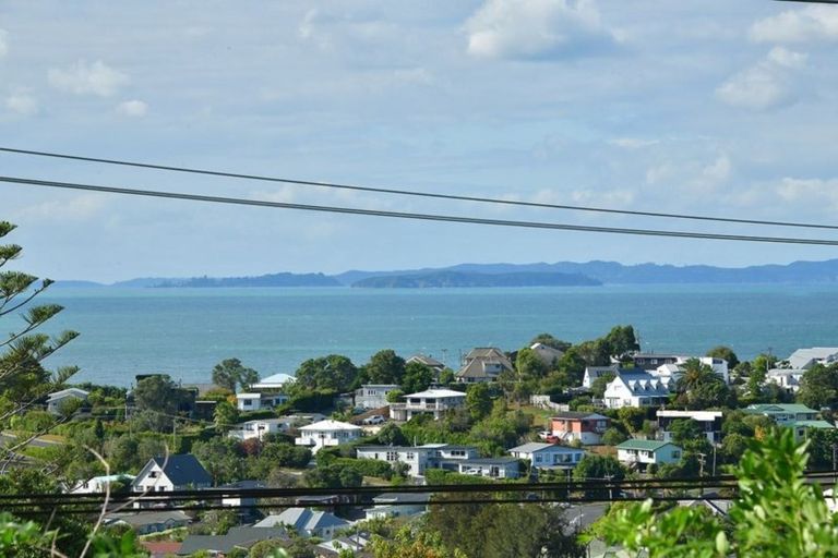 Photo of property in 22 Scott Road, Stanmore Bay, Whangaparaoa, 0932