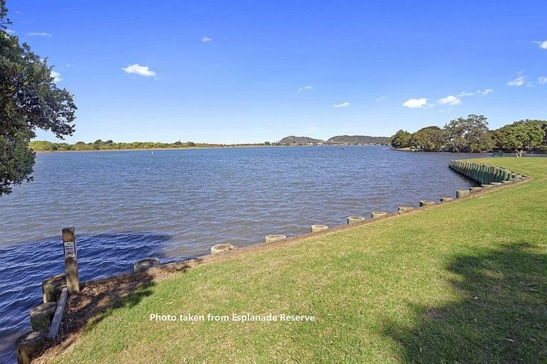 Photo of property in 4b Roretana Drive, Athenree, Waihi Beach, 3177