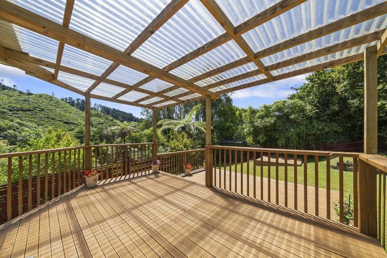 Photo of property in 15 Westhaven Drive, Tawa, Wellington, 5028