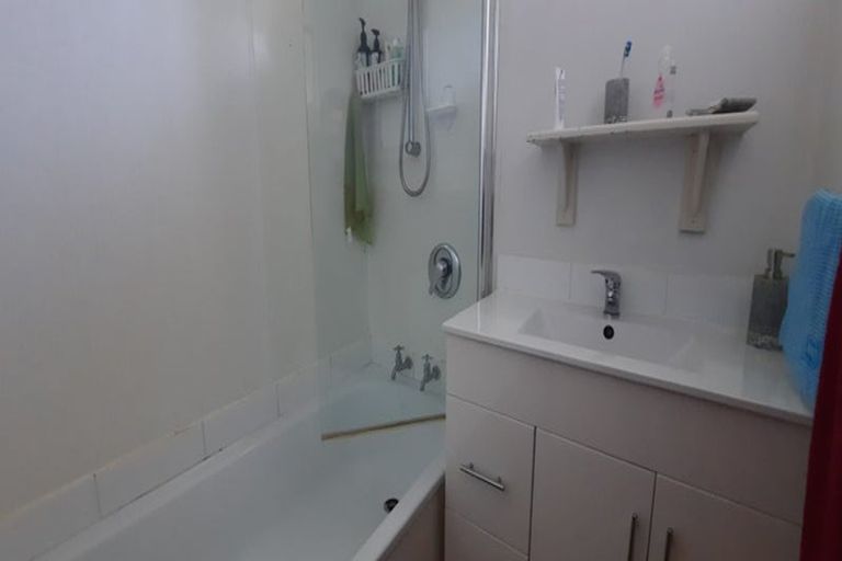 Photo of property in 25a Downes Street, Titahi Bay, Porirua, 5022