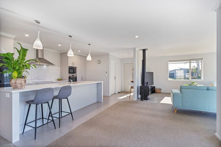 Photo of property in 36 Tairua Palms Place, Tairua, 3508