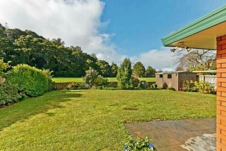 Photo of property in 15 Vanderbilt Parade, Albany, Auckland, 0632