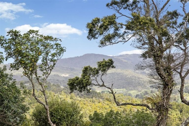 Photo of property in 45 Jonkers Road, Waitakere, Henderson, 0782