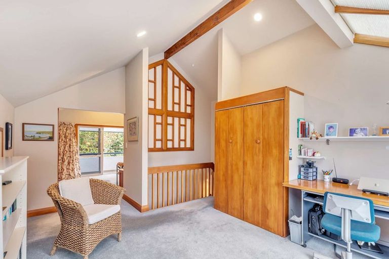 Photo of property in 6 Awatea Terrace, Hokowhitu, Palmerston North, 4410