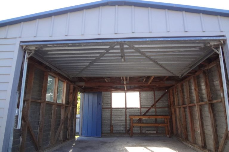 Photo of property in 52 Lipscombe Crescent, Havelock North, 4130