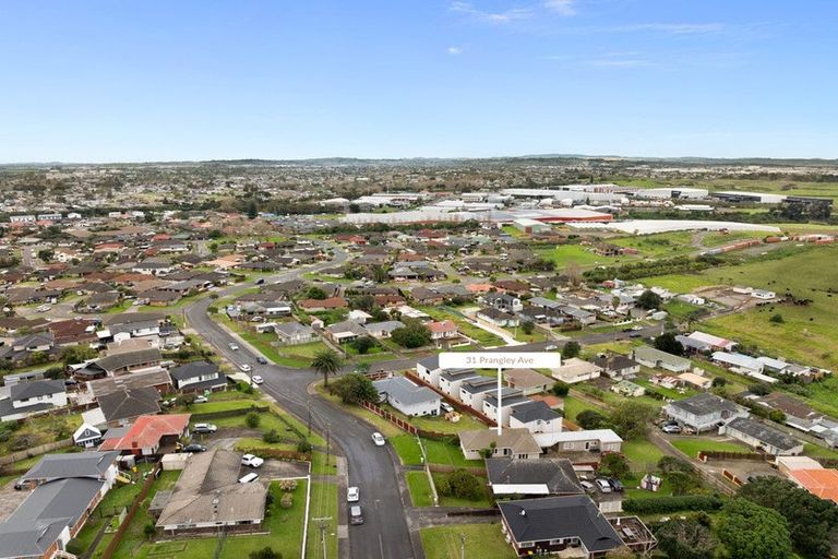 Photo of property in 31 Prangley Avenue, Mangere, Auckland, 2022