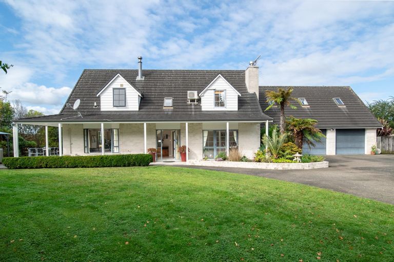 Photo of property in 22 Ranfurly Road, Alfriston, Auckland, 2105