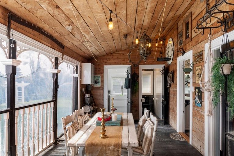 Photo of property in 15 Mamaku Street, Mamaku, 3020