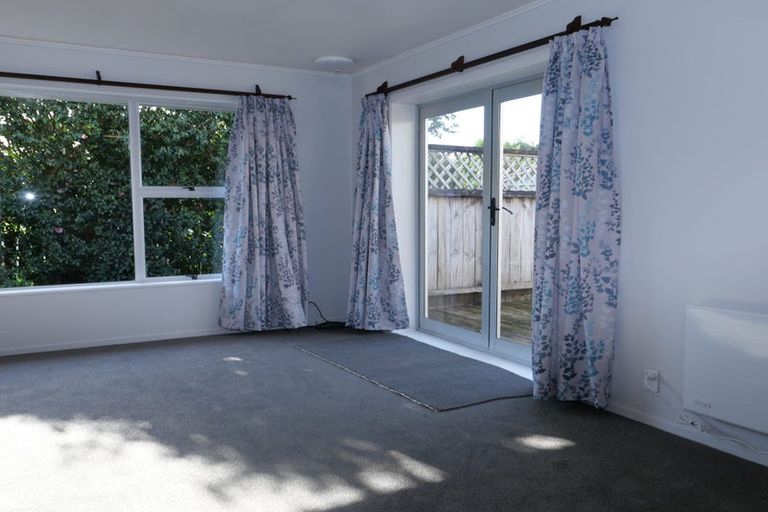 Photo of property in 28 Kapiti Road, Paraparaumu, 5032