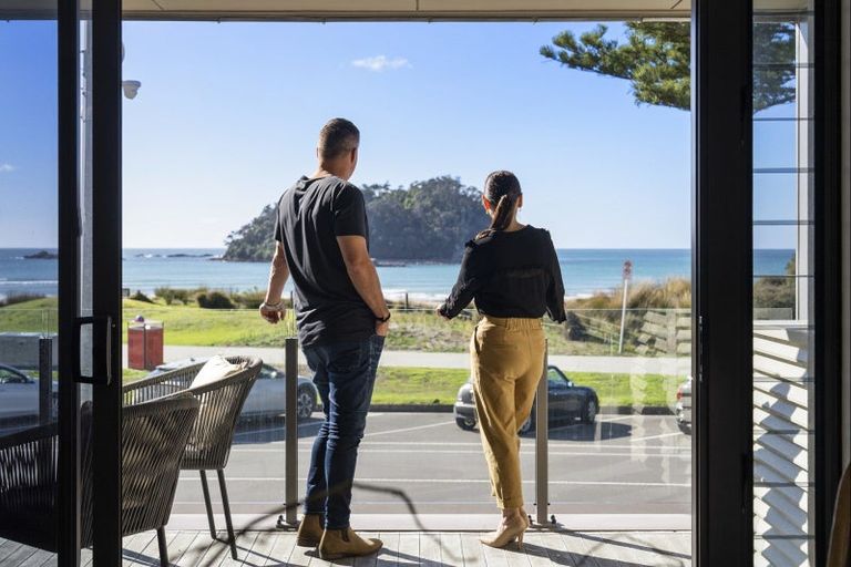 Photo of property in Vivaldi Apartments, 10/48 Marine Parade, Mount Maunganui, 3116
