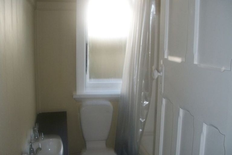 Photo of property in 102 Barbour Street, Waltham, Christchurch, 8011