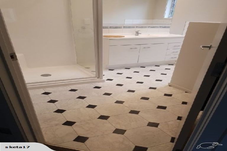 Photo of property in 58 Nicholson Road, Khandallah, Wellington, 6035