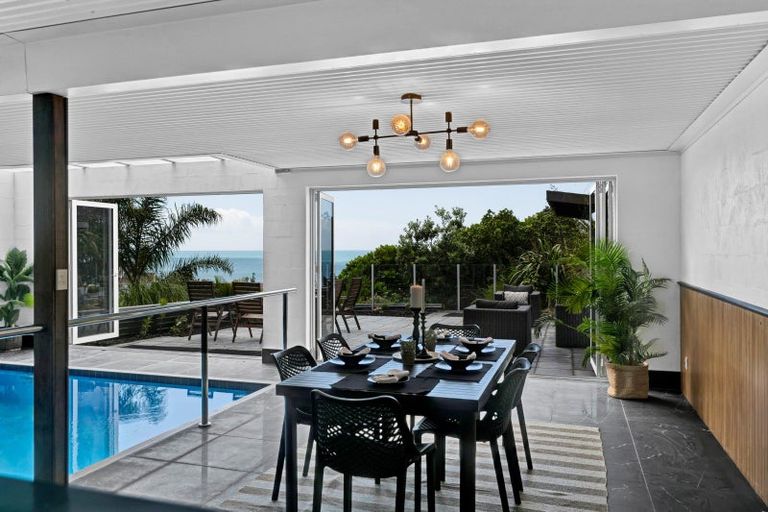 Photo of property in 14 Shearer Drive, Oakura, 4314