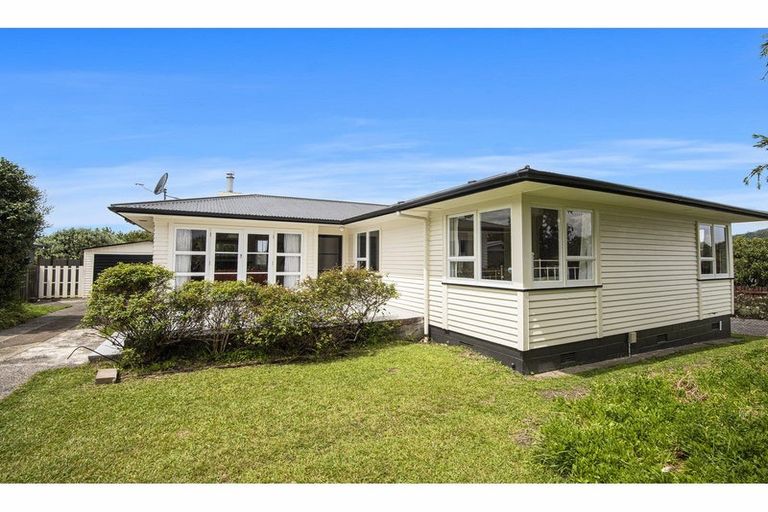 Photo of property in 27 Hinau Street, Tikipunga, Whangarei, 0112