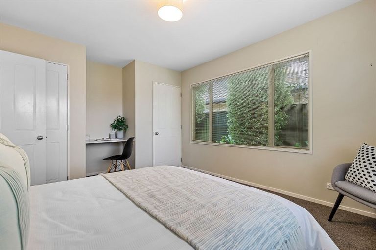 Photo of property in 79 Fifield Terrace, Waltham, Christchurch, 8023