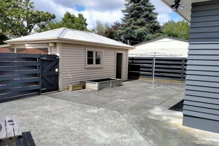 Photo of property in 42 Manson Street, Terrace End, Palmerston North, 4410