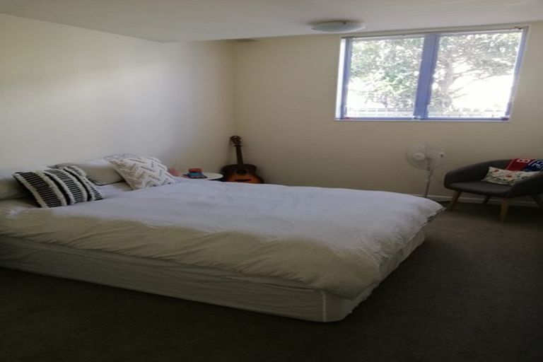 Photo of property in 1/25 Home Street, Mount Victoria, Wellington, 6011