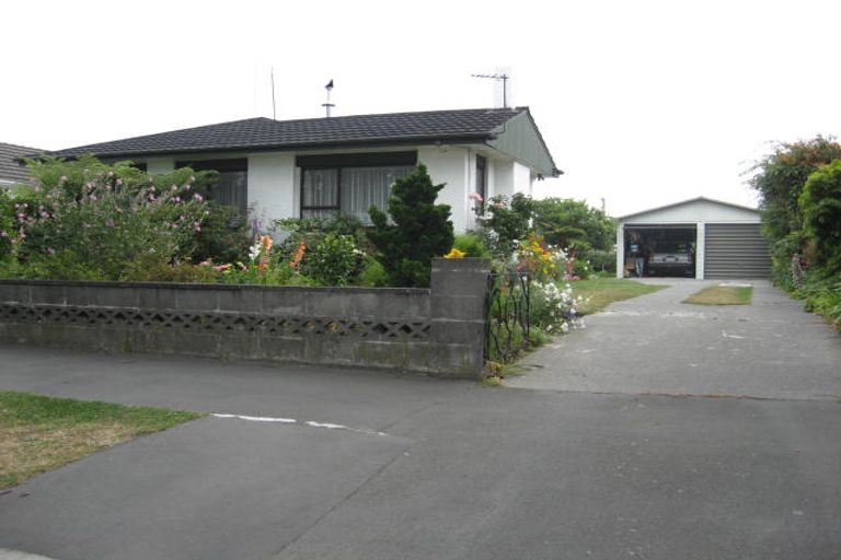 Photo of property in 27 Ballantyne Avenue, Upper Riccarton, Christchurch, 8041
