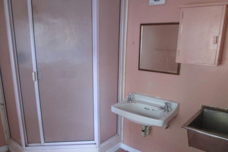 Photo of property in 73 Victoria Street, Alicetown, Lower Hutt, 5010