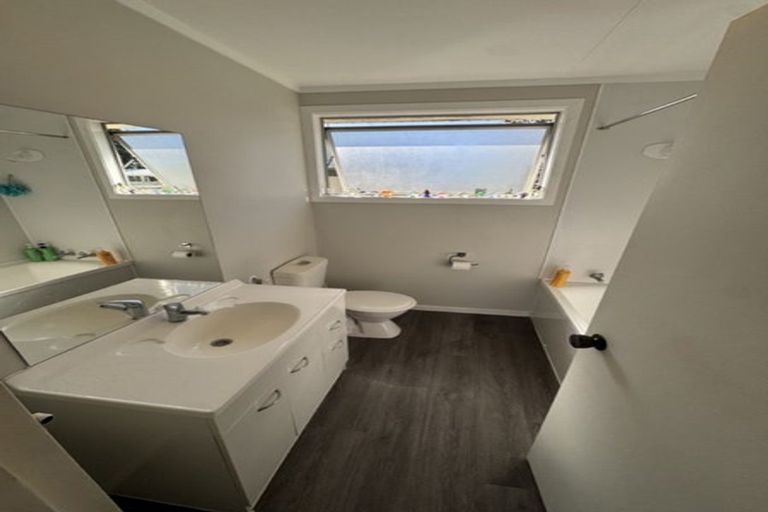 Photo of property in 2 Harold Lane, Dinsdale, Hamilton, 3204