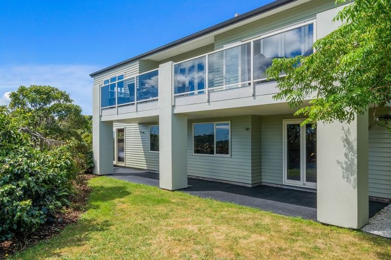 Photo of property in 38 Aspiring Terrace, Aotea, Porirua, 5024