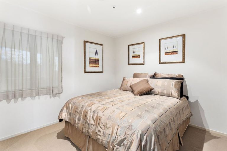 Photo of property in Beachpoint Apartments, 2/5 West End Road, Ohope, 3121