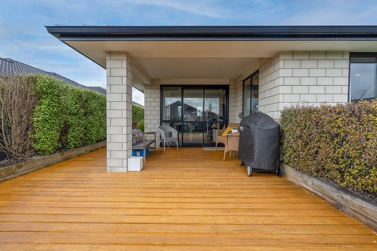 Photo of property in 27 Plescher Crescent, Leamington, Cambridge, 3432