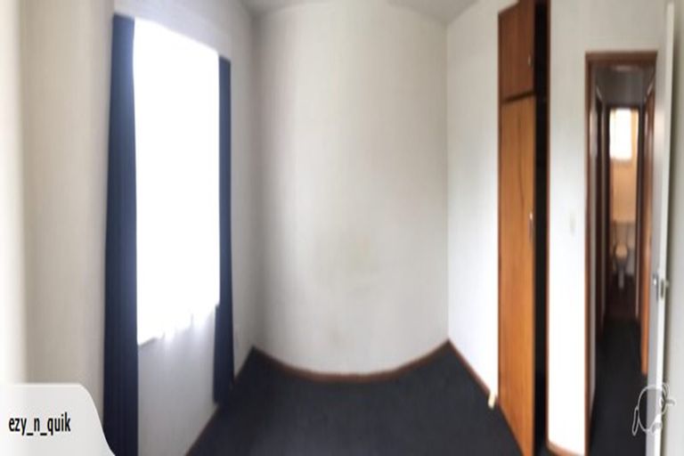 Photo of property in 1/215 Swanson Road, Henderson, Auckland, 0610