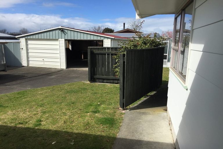 Photo of property in 60 Leicester Avenue, Tamatea, Napier, 4112