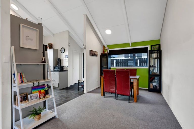 Photo of property in 24 Gardenia Avenue, Bell Block, New Plymouth, 4312