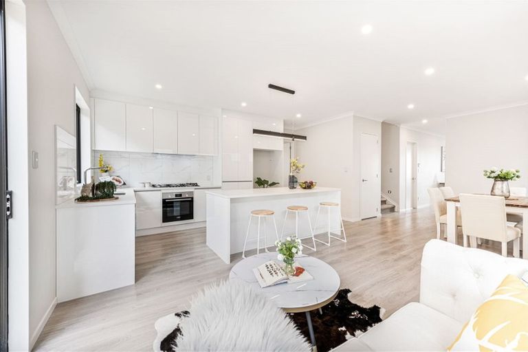 Photo of property in 26 Matahae Drive, Flat Bush, Auckland, 2019