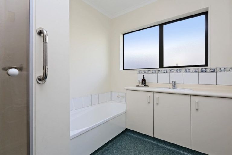 Photo of property in 14 Campbell Street, Havelock North, 4130