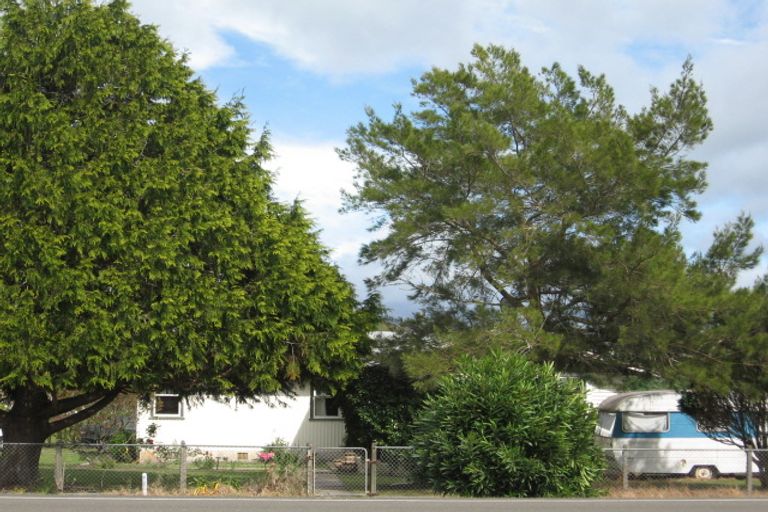Photo of property in 15 Cook Street, Tolaga Bay, 4077