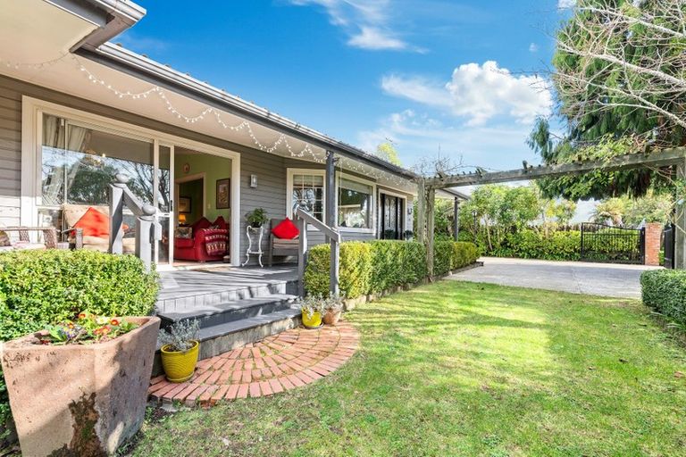 Photo of property in 28 Wharepaina Crescent, Springfield, Rotorua, 3015
