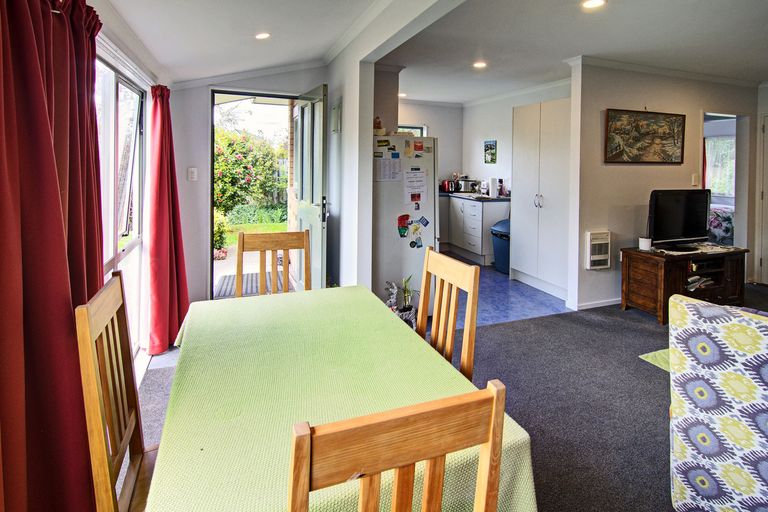 Photo of property in Holdsworth Villas, 41/2 William Donald Drive, Solway, Masterton, 5810